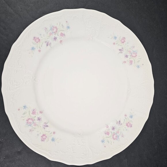 Bernadotte Czechoslovakia Floral Scalloped Porcelain Dinner Plates – Set of 4 - Picture 12 of 13
